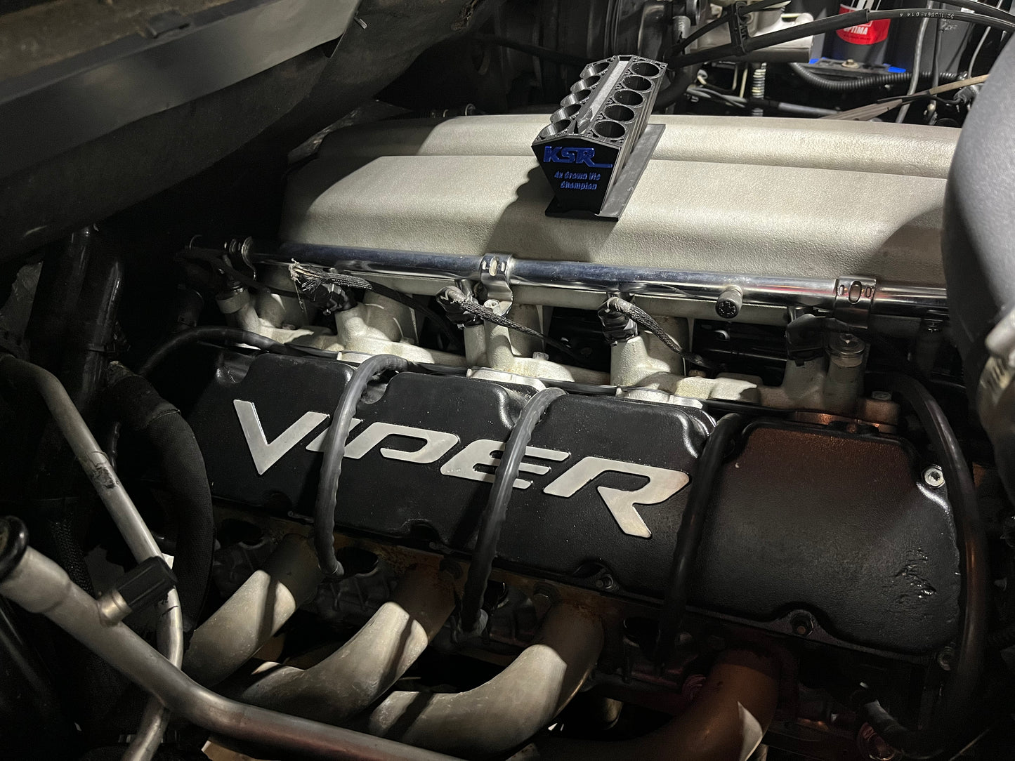 Spark Plug Holder V10